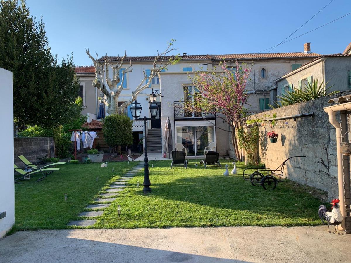 Les Papalines Villa Avignon Bagian luar foto
